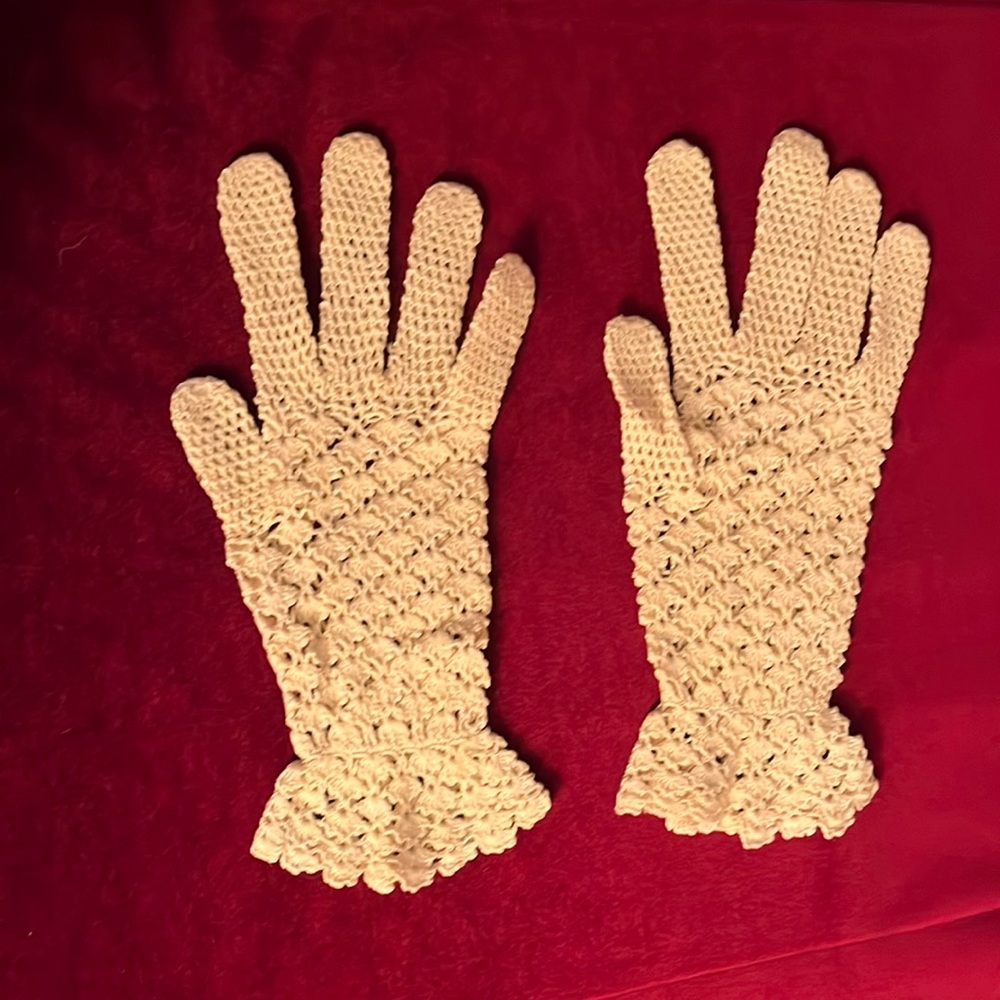 Vintage cream lace gloves - Picture 1 of 5